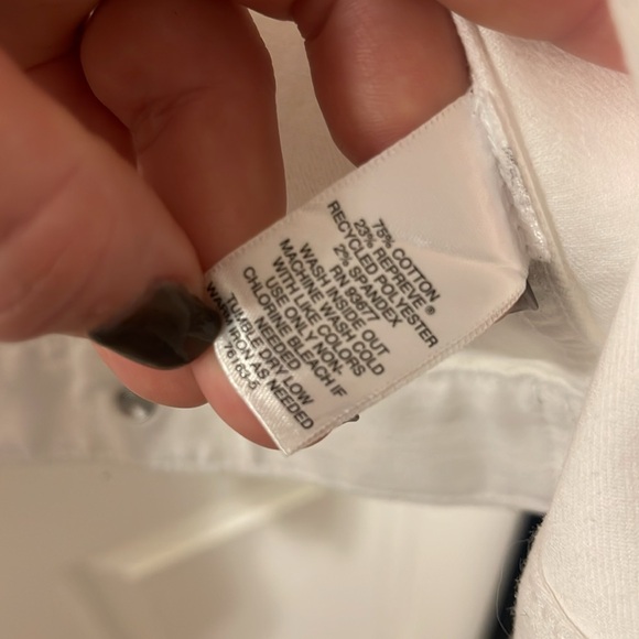 Liz Claiborne Women's White Denim Jacket - Picture 6 of 10